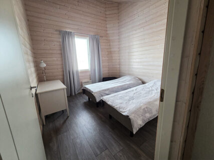 Leponiemen mökki makuuhuone 2
